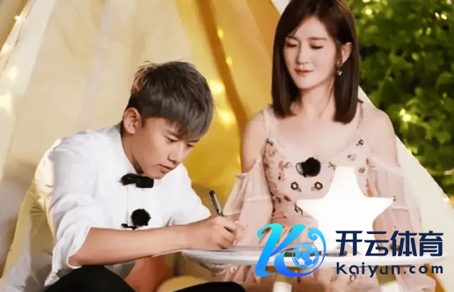 网传张杰前女友发长文：我是不是也不错要一个说念歉